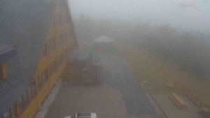 Sporthotel Kurzovní - Parkoviště a hlavní vchod - 24.10.2025 v 14:15 Sporthotel Kurzovní - Parkoviště a hlavní vchod - 24.10.2025 v 14:15