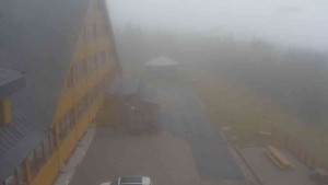 Sporthotel Kurzovní - Parkoviště a hlavní vchod - 24.10.2025 v 15:00 Sporthotel Kurzovní - Parkoviště a hlavní vchod - 24.10.2025 v 15:00