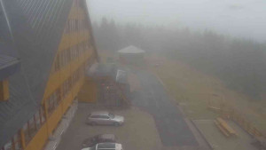 Sporthotel Kurzovní - Parkoviště a hlavní vchod - 24.10.2025 v 15:15 Sporthotel Kurzovní - Parkoviště a hlavní vchod - 24.10.2025 v 15:15