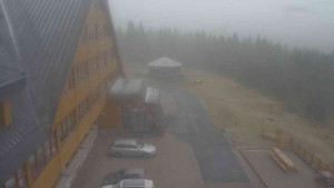 Sporthotel Kurzovní - Parkoviště a hlavní vchod - 24.10.2025 v 15:20 Sporthotel Kurzovní - Parkoviště a hlavní vchod - 24.10.2025 v 15:20
