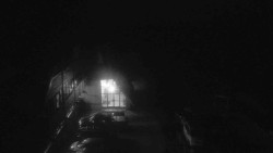 Parkoviště a hlavní vchod