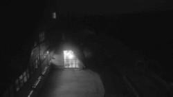 Parkoviště a hlavní vchod