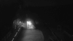 Parkoviště a hlavní vchod