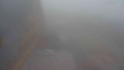 Parkoviště a hlavní vchod