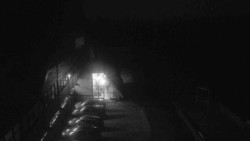 Parkoviště a hlavní vchod