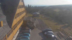 Parkoviště a hlavní vchod