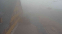 Parkoviště a hlavní vchod