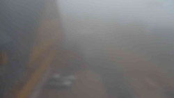 Parkoviště a hlavní vchod