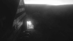 Parkoviště a hlavní vchod