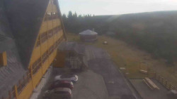 Parkoviště a hlavní vchod