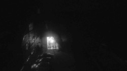 Parkoviště a hlavní vchod