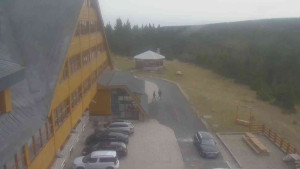 Sporthotel Kurzovní - Parkoviště a hlavní vchod - 15.11.2025 v 09:20 Sporthotel Kurzovní - Parkoviště a hlavní vchod - 15.11.2025 v 09:20