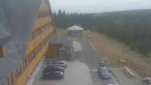 Sporthotel Kurzovní - Parkoviště a hlavní vchod - 15.11.2025 v 10:10 Sporthotel Kurzovní - Parkoviště a hlavní vchod - 15.11.2025 v 10:10