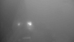 Parkoviště a hlavní vchod