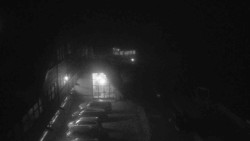 Parkoviště a hlavní vchod