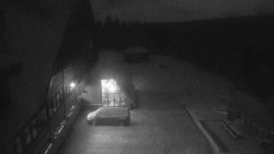 Parkoviště a hlavní vchod