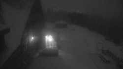 Parkoviště a hlavní vchod