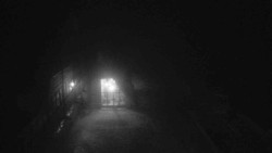 Parkoviště a hlavní vchod