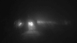 Parkoviště a hlavní vchod