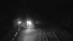 Parkoviště a hlavní vchod