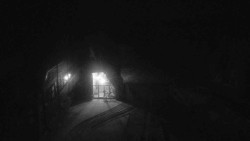 Parkoviště a hlavní vchod