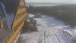 Parkoviště a hlavní vchod