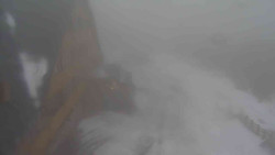 Parkoviště a hlavní vchod