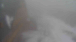 Parkoviště a hlavní vchod