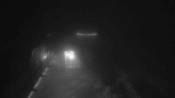 Parkoviště a hlavní vchod