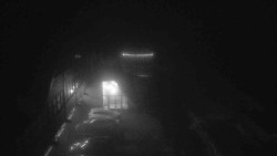 Parkoviště a hlavní vchod