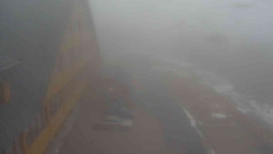 Parkoviště a hlavní vchod