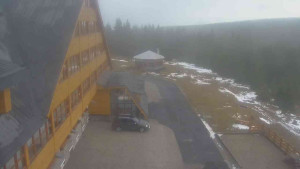 Sporthotel Kurzovní - Parkoviště a hlavní vchod - 9.12.2025 v 14:40 Sporthotel Kurzovní - Parkoviště a hlavní vchod - 9.12.2025 v 14:40