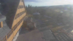 Parkoviště a hlavní vchod