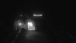 Parkoviště a hlavní vchod