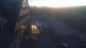 Sporthotel Kurzovní - Parkoviště a hlavní vchod - 14.12.2025 v 07:05 Sporthotel Kurzovní - Parkoviště a hlavní vchod - 14.12.2025 v 07:05