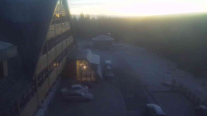 Sporthotel Kurzovní - Parkoviště a hlavní vchod - 14.12.2025 v 07:15 Sporthotel Kurzovní - Parkoviště a hlavní vchod - 14.12.2025 v 07:15