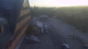 Sporthotel Kurzovní - Parkoviště a hlavní vchod - 14.12.2025 v 07:30 Sporthotel Kurzovní - Parkoviště a hlavní vchod - 14.12.2025 v 07:30