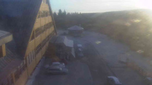 Sporthotel Kurzovní - Parkoviště a hlavní vchod - 14.12.2025 v 08:15 Sporthotel Kurzovní - Parkoviště a hlavní vchod - 14.12.2025 v 08:15