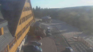 Sporthotel Kurzovní - Parkoviště a hlavní vchod - 14.12.2025 v 09:35 Sporthotel Kurzovní - Parkoviště a hlavní vchod - 14.12.2025 v 09:35