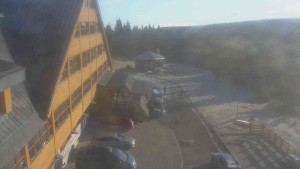 Sporthotel Kurzovní - Parkoviště a hlavní vchod - 14.12.2025 v 09:40 Sporthotel Kurzovní - Parkoviště a hlavní vchod - 14.12.2025 v 09:40