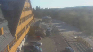 Sporthotel Kurzovní - Parkoviště a hlavní vchod - 14.12.2025 v 09:50 Sporthotel Kurzovní - Parkoviště a hlavní vchod - 14.12.2025 v 09:50