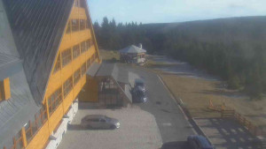 Sporthotel Kurzovní - Parkoviště a hlavní vchod - 14.12.2025 v 12:00 Sporthotel Kurzovní - Parkoviště a hlavní vchod - 14.12.2025 v 12:00