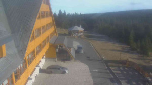 Sporthotel Kurzovní - Parkoviště a hlavní vchod - 14.12.2025 v 13:10 Sporthotel Kurzovní - Parkoviště a hlavní vchod - 14.12.2025 v 13:10