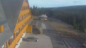 Sporthotel Kurzovní - Parkoviště a hlavní vchod - 14.12.2025 v 13:55 Sporthotel Kurzovní - Parkoviště a hlavní vchod - 14.12.2025 v 13:55