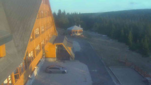 Sporthotel Kurzovní - Parkoviště a hlavní vchod - 14.12.2025 v 15:30 Sporthotel Kurzovní - Parkoviště a hlavní vchod - 14.12.2025 v 15:30