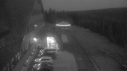 Parkoviště a hlavní vchod