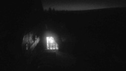 Parkoviště a hlavní vchod