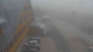 Sporthotel Kurzovní - Parkoviště a hlavní vchod - 23.12.2025 v 08:35 Sporthotel Kurzovní - Parkoviště a hlavní vchod - 23.12.2025 v 08:35