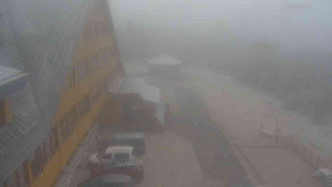 Sporthotel Kurzovní - Parkoviště a hlavní vchod - 23.12.2025 v 09:20 Sporthotel Kurzovní - Parkoviště a hlavní vchod - 23.12.2025 v 09:20