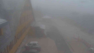 Sporthotel Kurzovní - Parkoviště a hlavní vchod - 23.12.2025 v 09:50 Sporthotel Kurzovní - Parkoviště a hlavní vchod - 23.12.2025 v 09:50